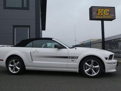Performance white Begagnad 2008 Ford Mustang GT Cab | 277 000 kr