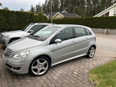 Mercedes B180