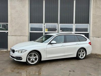Begagnad BMW 330 252 HK (185 kW) 2018 Vit Kombi