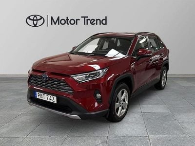 Röd Begagnad 2021 Toyota RAV4 Hybrid Executive SUV | 364 900 kr (Marknadspris)