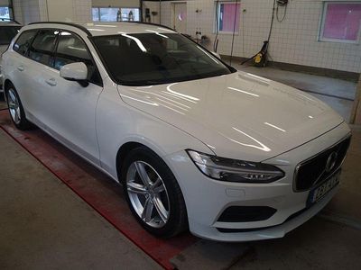 Vit Begagnad 2017 Volvo V90 Kinetic Kombi | 179 000 kr (Marknadspris)