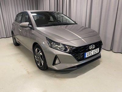 Begagnad Hyundai i20 Essential 101 HK (74 kW) 2022 Grå Halvkombi