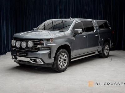Begagnad Chevrolet Silverado 426 HK (313 kW) 2021 Grå Sedan