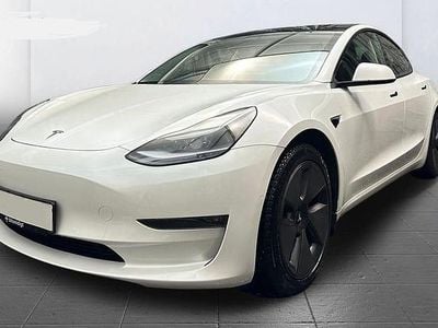 18” aerofälgar Begagnad 2021 Tesla Model 3 Sedan | 275 000 kr (Marknadspris)