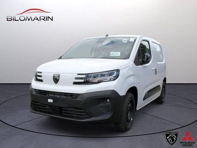 Vit kaolin Ny 2025 Peugeot Partner Minibuss | 356 000 kr (Lite dyr)