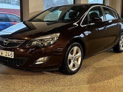 Begagnad Opel Astra Enjoy 110 HK (80 kW) 2012 Okänd Halvkombi