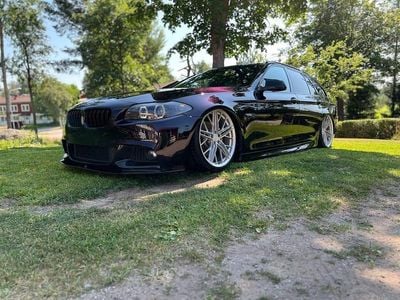 Noir amethyst Begagnad 2012 BMW 520 Kombi | 185 000 kr