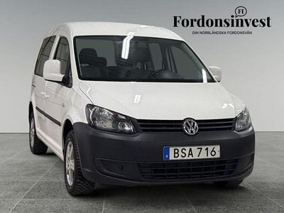 Vit Begagnad 2015 VW Caddy Minibuss | 109 500 kr (Marknadspris)