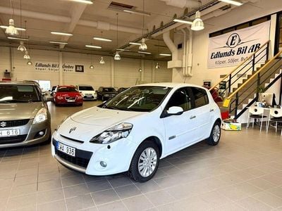 Vit Begagnad 2011 Renault Clio R.S. Halvkombi | 47 800 kr (Marknadspris)