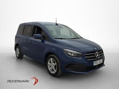 Begagnad Mercedes T180 116 HK (85 kW) 2023 Blå Minibuss