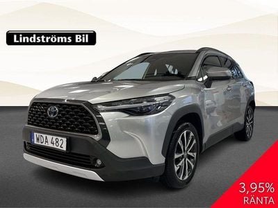 Begagnad Toyota Corolla Cross Style 200 HK (147 kW) 2023 Silver SUV