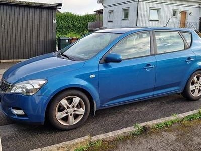 Blå Begagnad 2010 Kia Ceed Halvkombi | 47 500 kr (Bra pris)