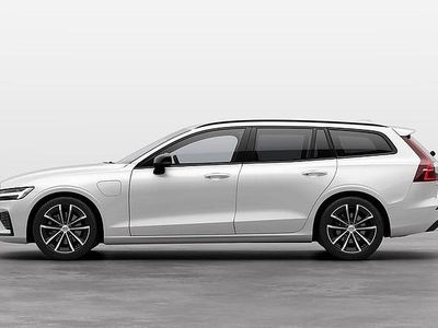 Vit Ny 2025 Volvo V60 Plus Kombi | 565 000 kr (Lite dyr)