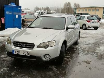 Begagnad Subaru Outback 167 HK (122 kW) 2005 Silver SUV