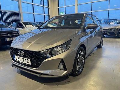 Begagnad Hyundai i20 Essential 101 HK (74 kW) 2021 Grå Halvkombi