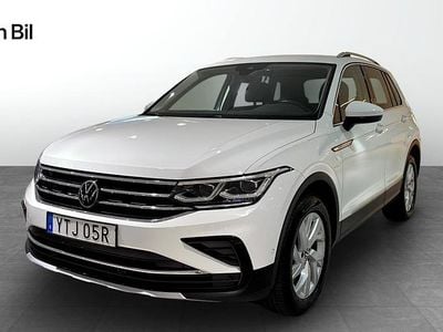 Vit Begagnad 2023 VW Tiguan Elegance SUV | 369 900 kr (Marknadspris)