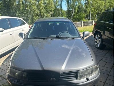 Mitsubishi Carisma