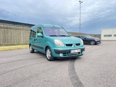 begagnad Renault Kangoo Handikappanpassad 1.6 Automat Privilege 95hk