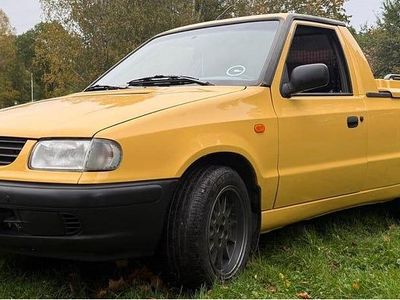 Begagnad 2000 VW Caddy Minibuss | 50 000 kr