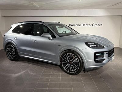 Silver Begagnad 2024 Porsche Cayenne SUV | 1 199 000 kr (Dyr)