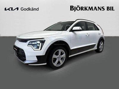 Vit Begagnad 2022 Kia e-Niro SUV | 319 900 kr (Marknadspris)