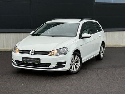 Vit Begagnad 2015 VW Golf VII | 69 800 kr (Marknadspris)