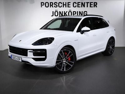 Vit (white) Begagnad 2025 Porsche Cayenne S E-Hybrid SUV | 1 399 000 kr