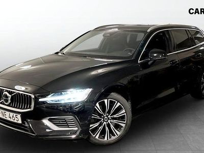 Svart Begagnad 2023 Volvo V60 Momentum Kombi | 389 900 kr