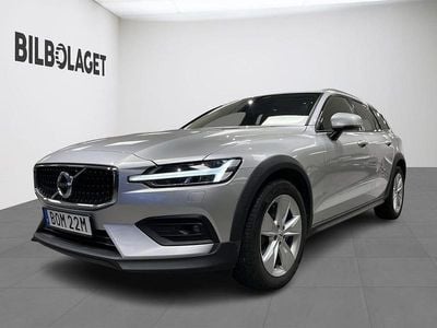 Begagnad Volvo V60 CC SE 197 HK (144 kW) 2020 Silver Kombi