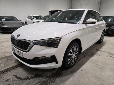 Begagnad Skoda Scala Style 90 HK (66 kW) 2022 Vit Halvkombi