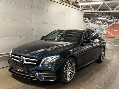 Mörkgrön Begagnad 2017 Mercedes E220 AMG Sedan | 299 900 kr (Lite dyr)
