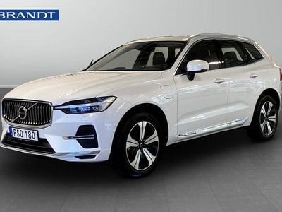 Vit Begagnad 2023 Volvo XC60 Plus SUV | 499 900 kr