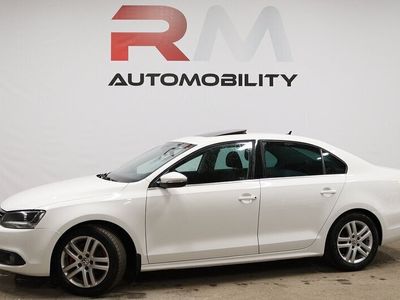 begagnad VW Jetta 1.6 TDI PREMIUM GT PAKET LÄDER TAKLUCKA