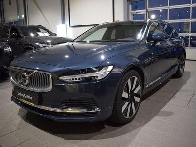 Blå Begagnad 2024 Volvo V90 Plus Kombi | 439 000 kr (Marknadspris)