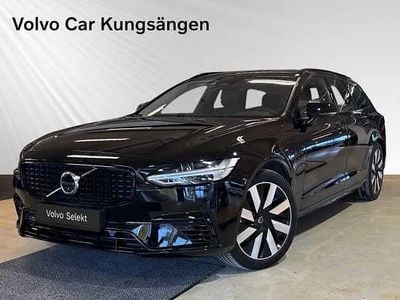 Begagnad Volvo V90 350 HK (257 kW) 2025 Svart Kombi
