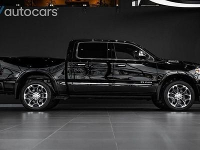 Svart Begagnad 2022 RAM 1500 Pickup | 828 750 kr (Dyr)