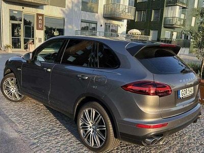 Porsche Cayenne S E-Hybrid