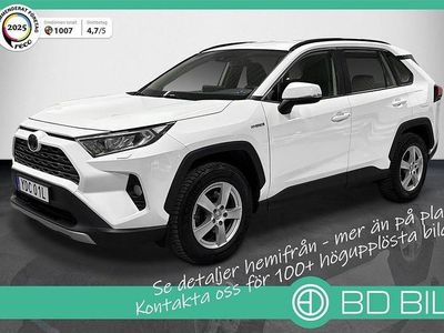 Vit Begagnad 2021 Toyota RAV4 Hybrid Active SUV | 308 600 kr (Marknadspris)