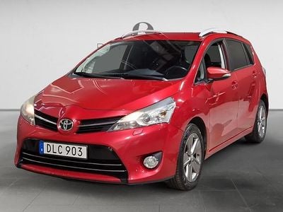 Begagnad Toyota Verso Edition 147 HK (108 kW) 2014 Mörkröd Minibuss