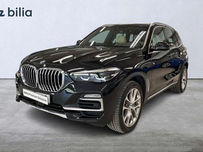 begagnad BMW X5 xDrive 45e X-Line | Panorama | Park assist | Hifi