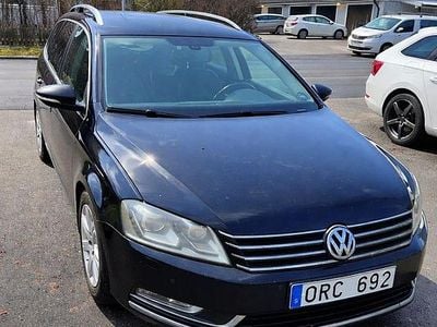 Svart Begagnad 2012 VW Passat Kombi | 50 000 kr (Superpris)