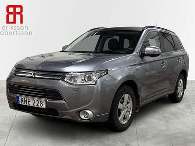 Begagnad Mitsubishi Outlander 203 HK (149 kW) 2014 Grå SUV