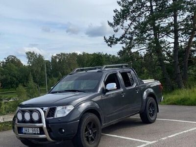 begagnad Nissan Navara Dubbelhytt 2.5 dCi 4x4 A-traktor