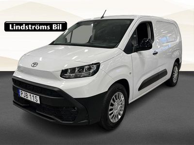 Begagnad Toyota Proace City City 100 kW (137 HK) 2024 Vit Minibuss