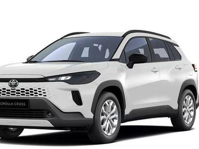 Vit Ny 2025 Toyota Corolla Cross Active SUV | 361 900 kr (Marknadspris)