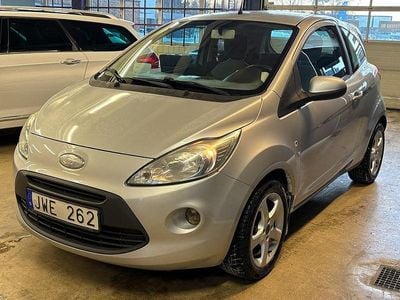 Ljusgrå Begagnad 2009 Ford Ka Titanium Halvkombi | 42 900 kr (Lite dyr)