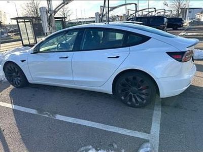 Begagnad 2022 Tesla Model 3 Performance Sedan | 329 000 kr (Marknadspris)