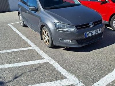 Begagnad VW Polo 90 HK (66 kW) 2012 Halvkombi