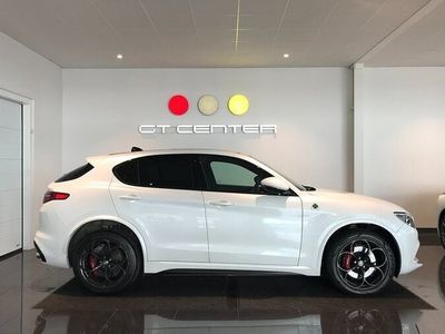 begagnad Alfa Romeo Stelvio Quadrifoglio Panorama Luftfjädring 2018, SUV