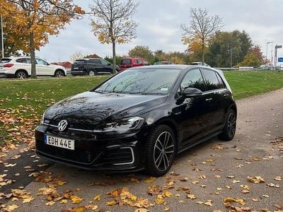 Begagnad VW Golf VIII GTE 204 HK (150 kW) 2020 Halvkombi
